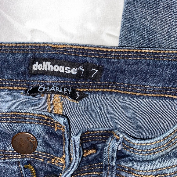 Jeans - Picture 3 of 4